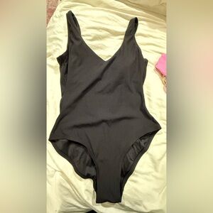 Andie Black Ribbed Apparel